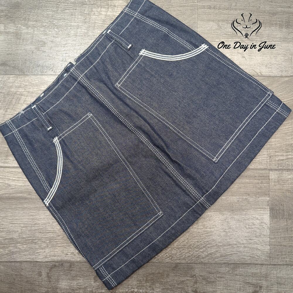 L.C. King Denim Mini Skirt Size 32 (14)